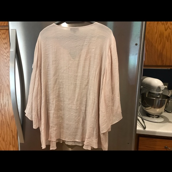 Like New Spense Boho Style Top. Champagne/Linen in Color. - Picture 2 of 10